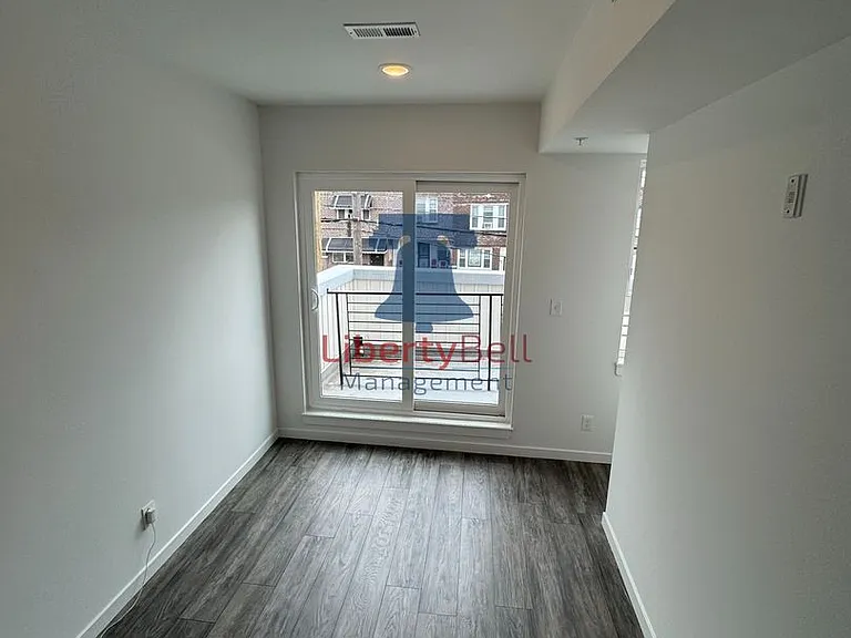 6641 Lansdowne Ave — Photo 10