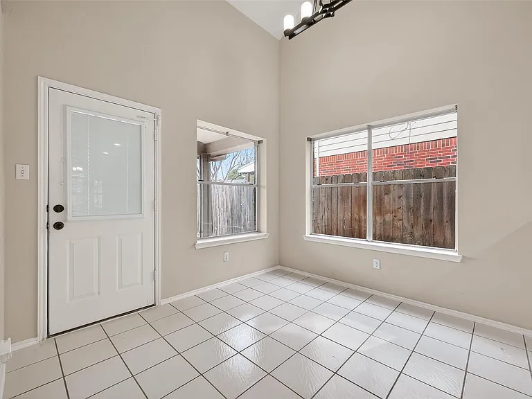 23035 Canal Rd — Photo 25