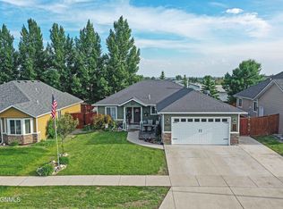 2101 23rd St W, Williston, ND 58801