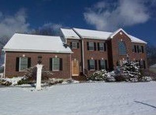 34 Whisper Dr, Worcester, MA 01609