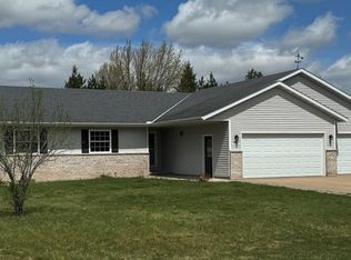 4960 Fieldstone Dr, Plover, WI 54467