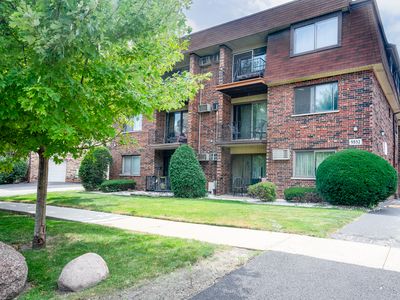 9832 Nottingham Ave APT 5, Chicago Ridge, IL, 60415