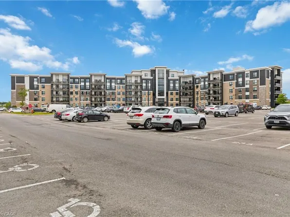 630 Sauve St Unit 113, Milton, ON L9T 8M4