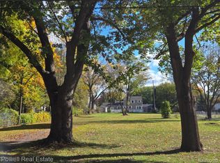 4139 Moulton Dr, Flint, MI 48507