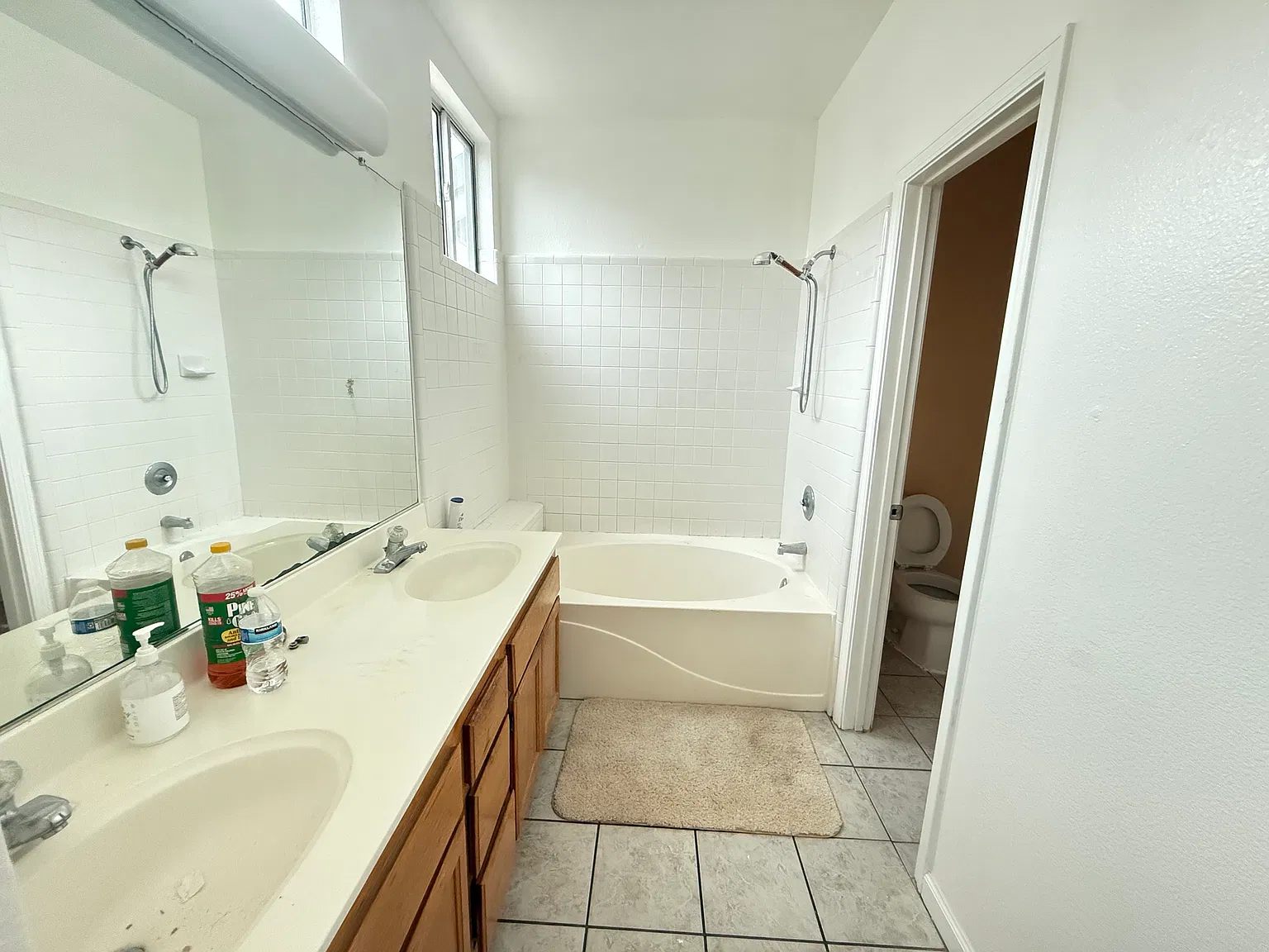 3 bed, 1217 sqft, $3,000 — Photo 4