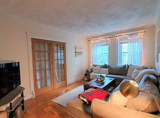 104 Toxteth St #2A, Brookline, MA 02446