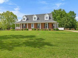 754 Veterans Pkwy, Murfreesboro, TN 37128