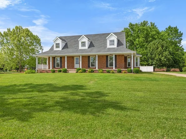 754 Veterans Pkwy, Murfreesboro, TN 37128