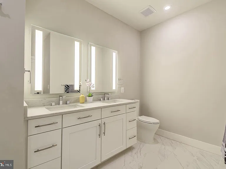 1411 Key Blvd #406 — Photo 22