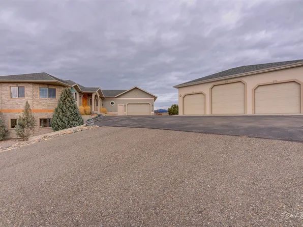 3900 Topaz Ct, Helena, MT 59602