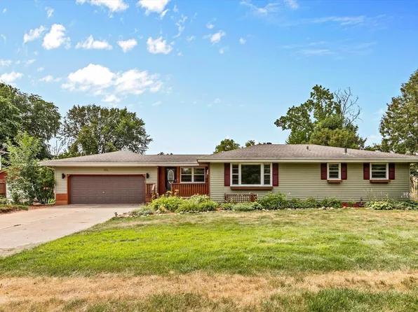 1166 Main St, Lino Lakes, MN 55014