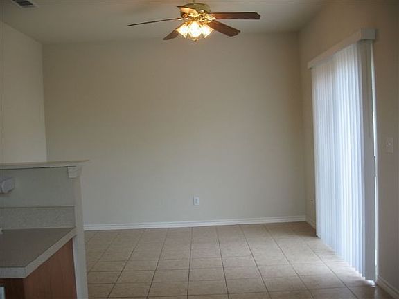 503 Luther, Dining Room