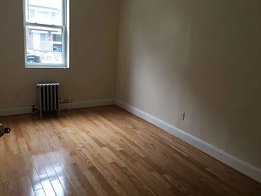 Rented by Amorelli Realty | media 8