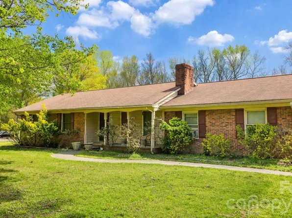 4287 Edgeland Rd, Edgemoor, SC 29712