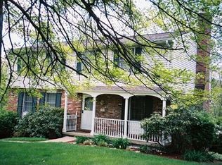 708 Thornwick Dr, Pittsburgh, PA 15243