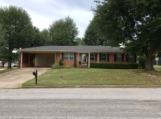 104 Katy St, Henderson, TX 75654