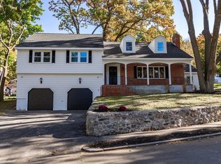 72 Outlook Rd, Wakefield, MA 01880