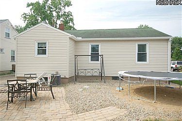 2nd image of 1374 Westwood Dr NW