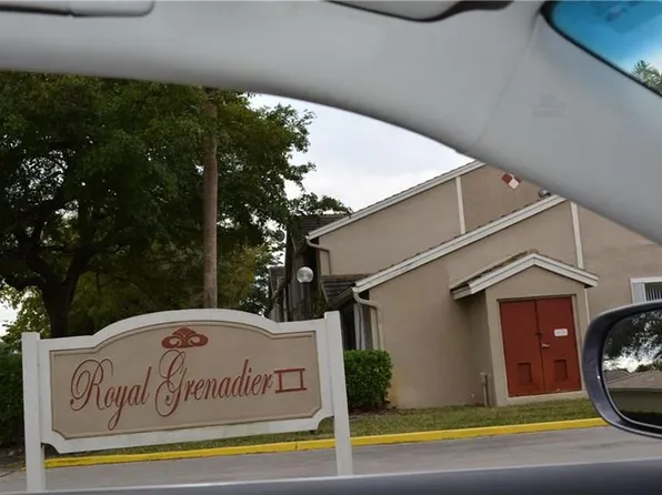 9609 Riverside Dr #9B, Coral Springs, FL 33071