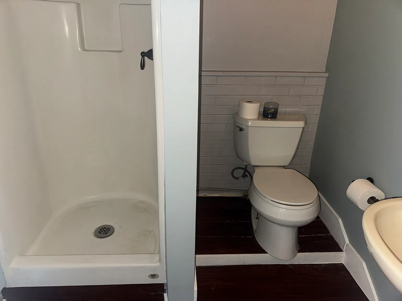 Studio, 400 sqft, $1,100 — Photo 3
