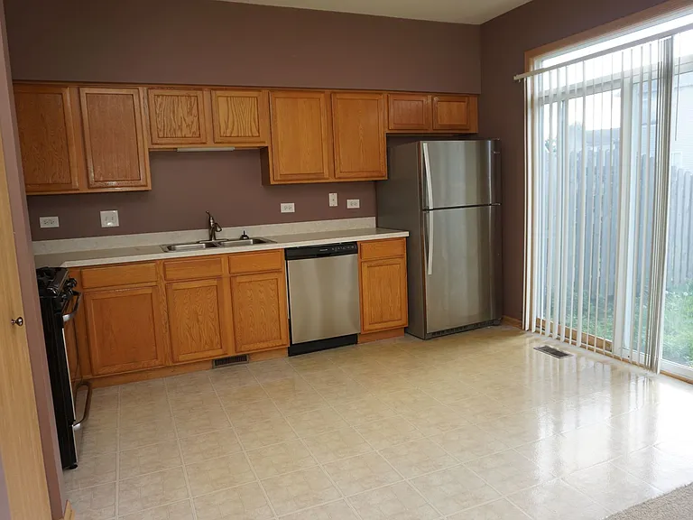 407 Waubonsee Dr — Photo 13