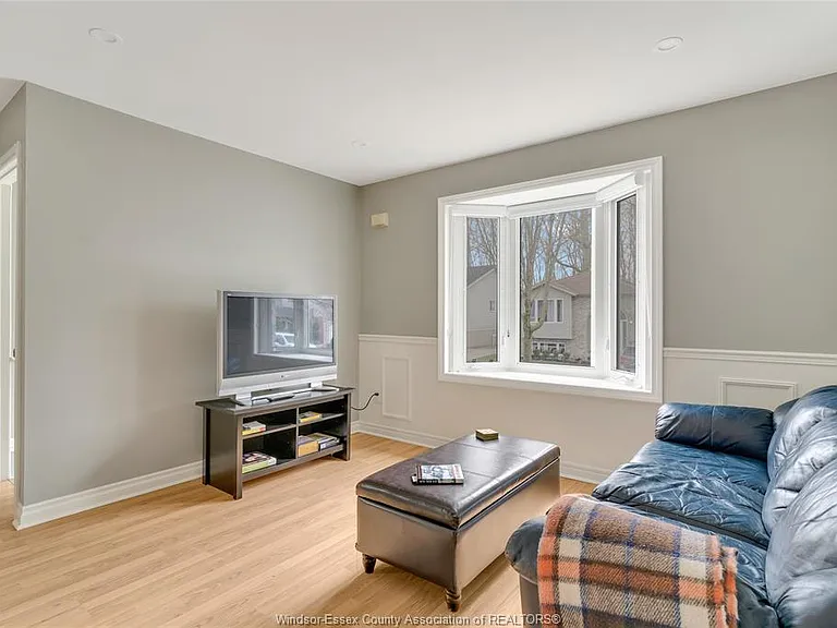 176 Rivervilla Ct #UPPER — Photo 11
