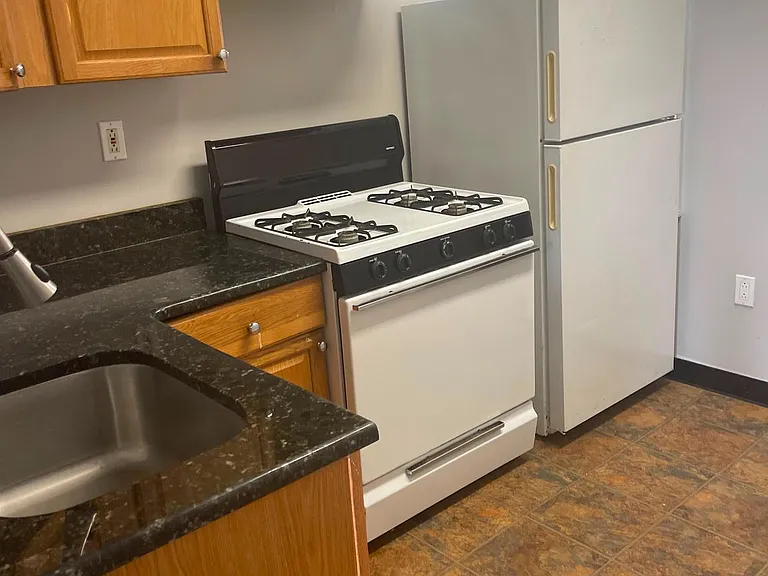 1517 W Norris St #3 — Photo 7