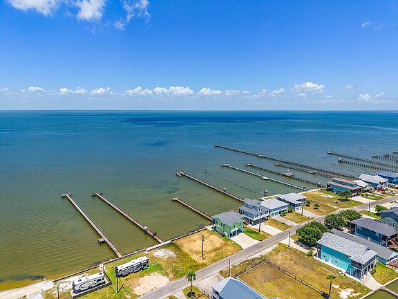 5th image of 212 Ridge Harbor Dr