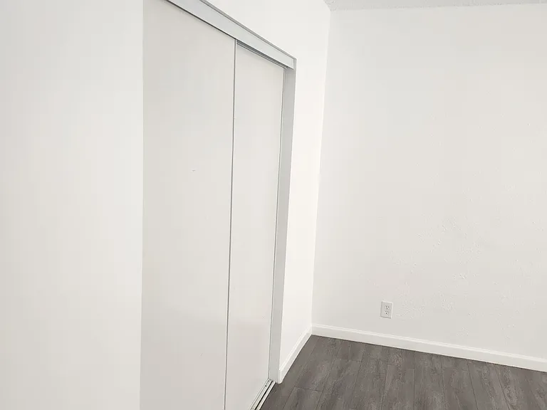 7332 Variel Ave #14 — Photo 8