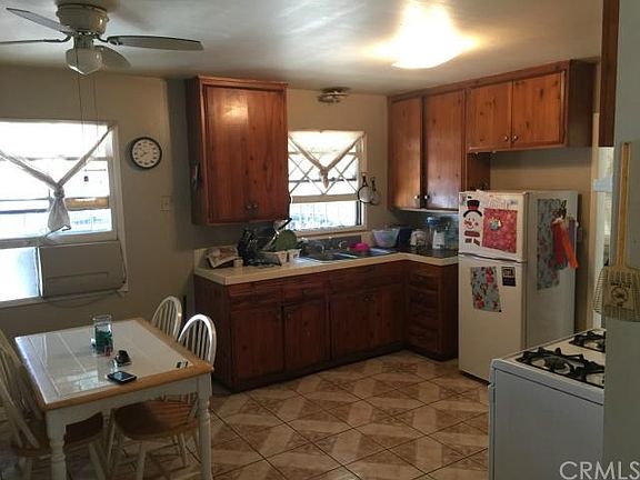 4th image of 676 N Meridian Ave