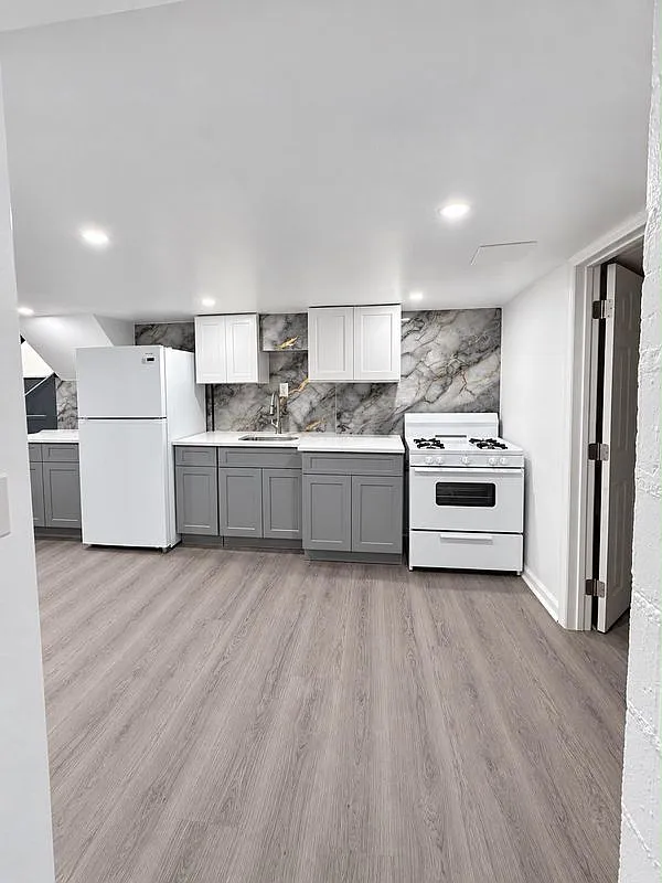 1 bed, 1.0 bath, 1300 sqft, $2,000 — Photo 3