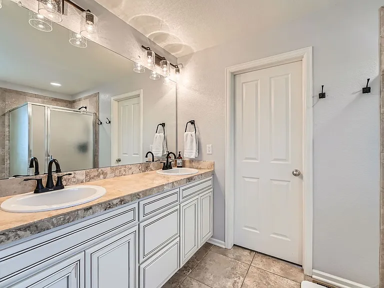 10463 Meadowleaf Way — Photo 14