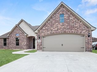 5905 Windswept Dr, Beaumont, TX 77713