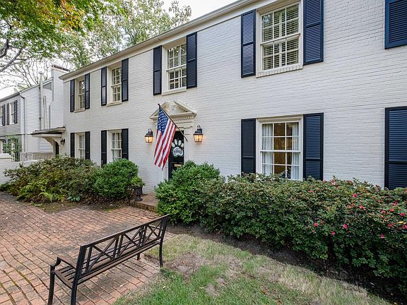 2nd image of 5113 Crestwood Dr