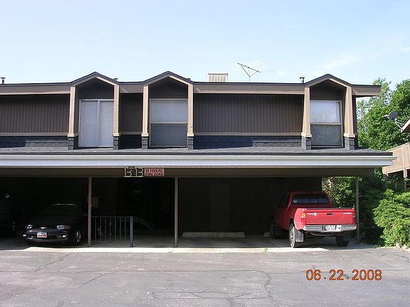 1373 Carport