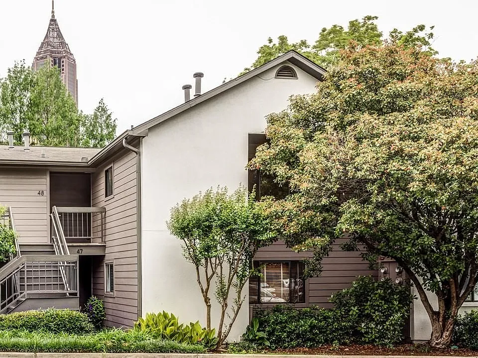 48 Finch Trl NE