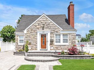 2921 Tulip Ave, Baldwin, NY 11510