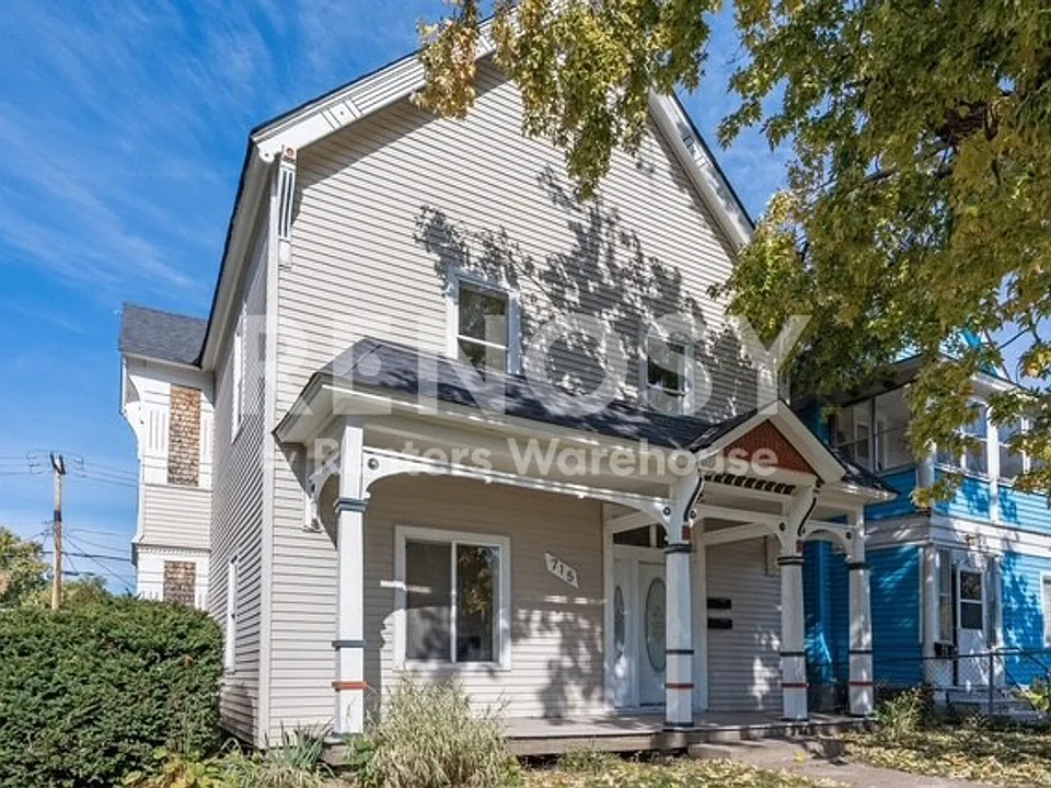 715 Sims Ave #1