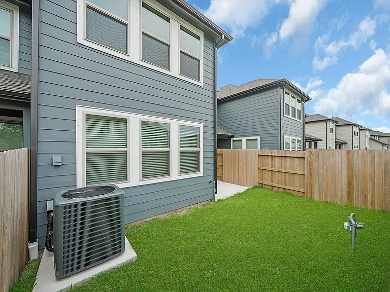 5606 Hyde Park Dr — Photo 26