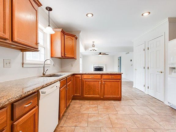 2nd image of 7242 Rolling Meadows Dr