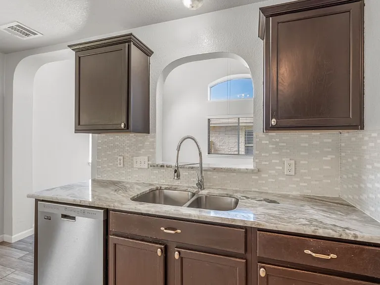 11502 Johnny Weismuller Ln — Photo 13