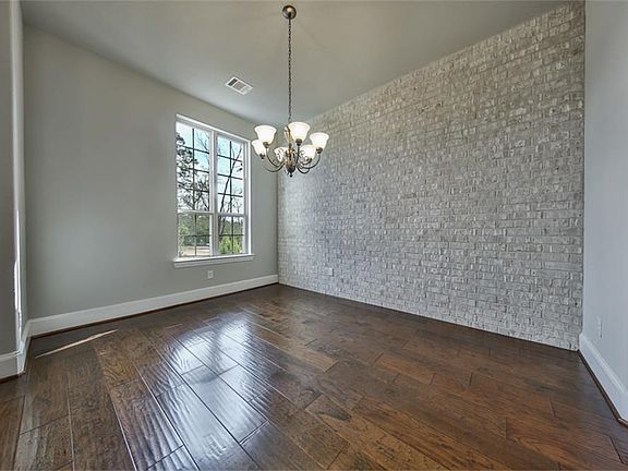 5th image of 110 Blanton Bend Ct