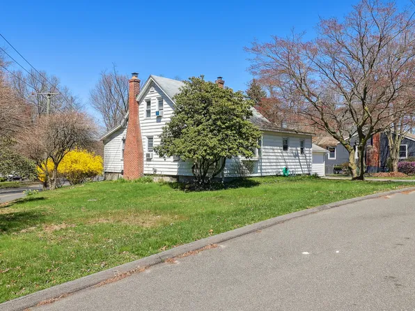 4 Burton Avenue, Trumbull, CT 06611