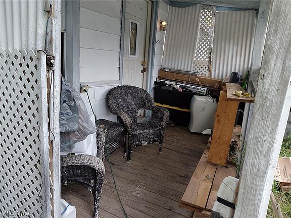 2nd image of 731 16th St