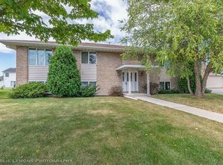 315 Ash Ct, Dekalb, IL 60115