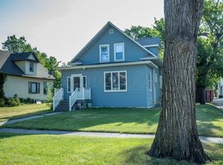 715 11th St N, Fargo, ND 58102