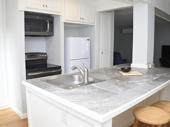 3rd image of 24 Fern Ave
