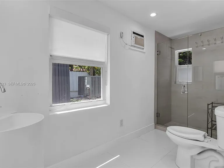 3470 Sheridan Ave #N/A — Photo 28