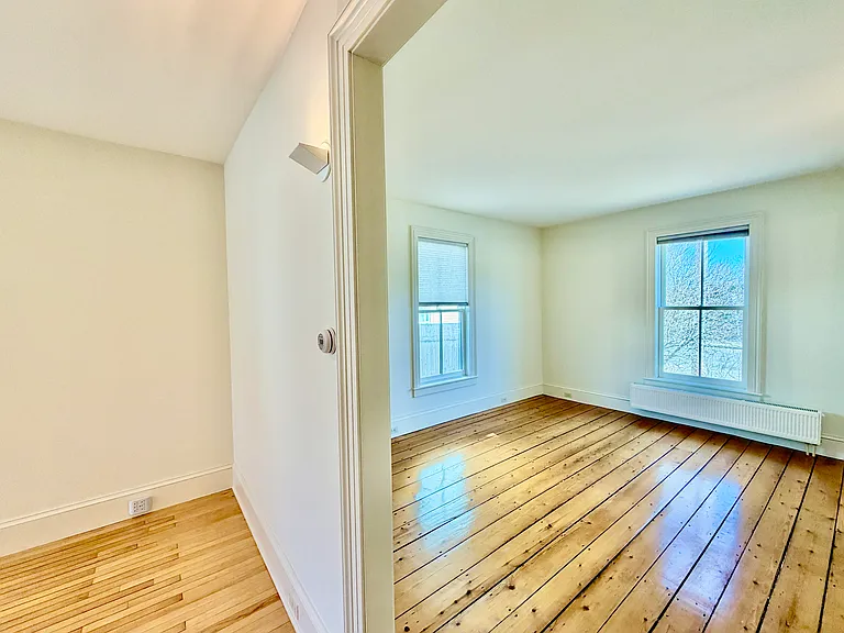 200 Main St #202 — Photo 13