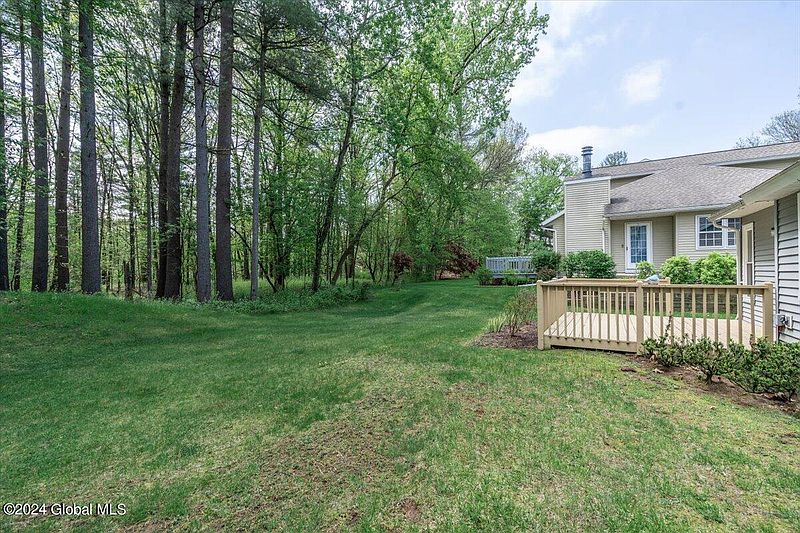 3rd image of 587 Highwood Circle #587